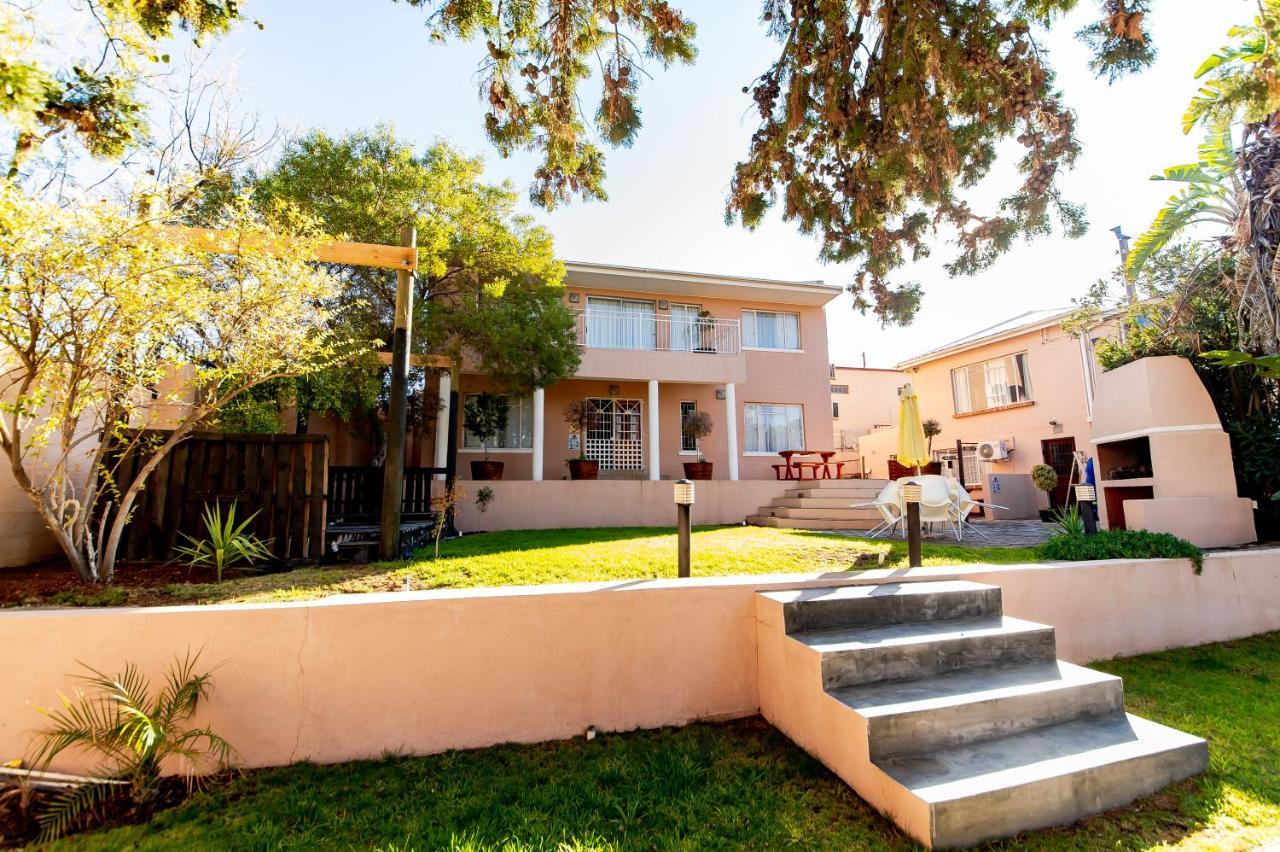 Halfmens Cc Elkoweru & Kliprand Guest House Springbok Exterior photo