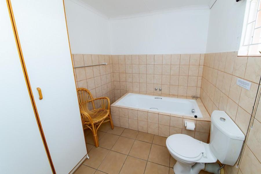 Halfmens Cc Elkoweru & Kliprand Guest House Springbok Exterior photo